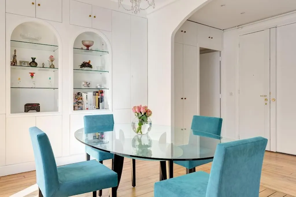 Elegant 4-room Near Arc De Triomphe And Palais Des Congres Διαμέρισμα