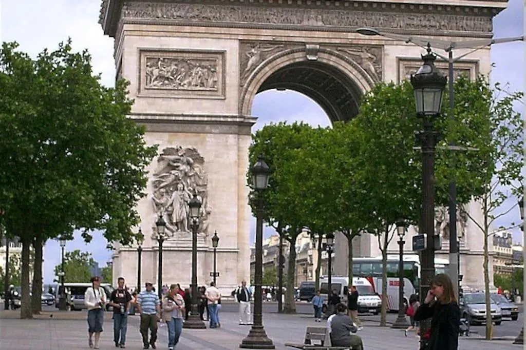 Apartment Elegant 4-room Near Arc De Triomphe And Palais Des Congres Paris